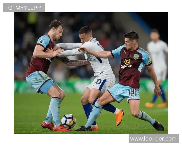 莱特斯特城与沃特福德激战正酣谁能在英超赛场上笑到最后